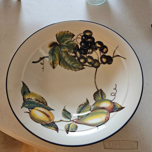 Pier one large 11 inch in diameter serving bowl grapes and pears design - Picture 1 of 6